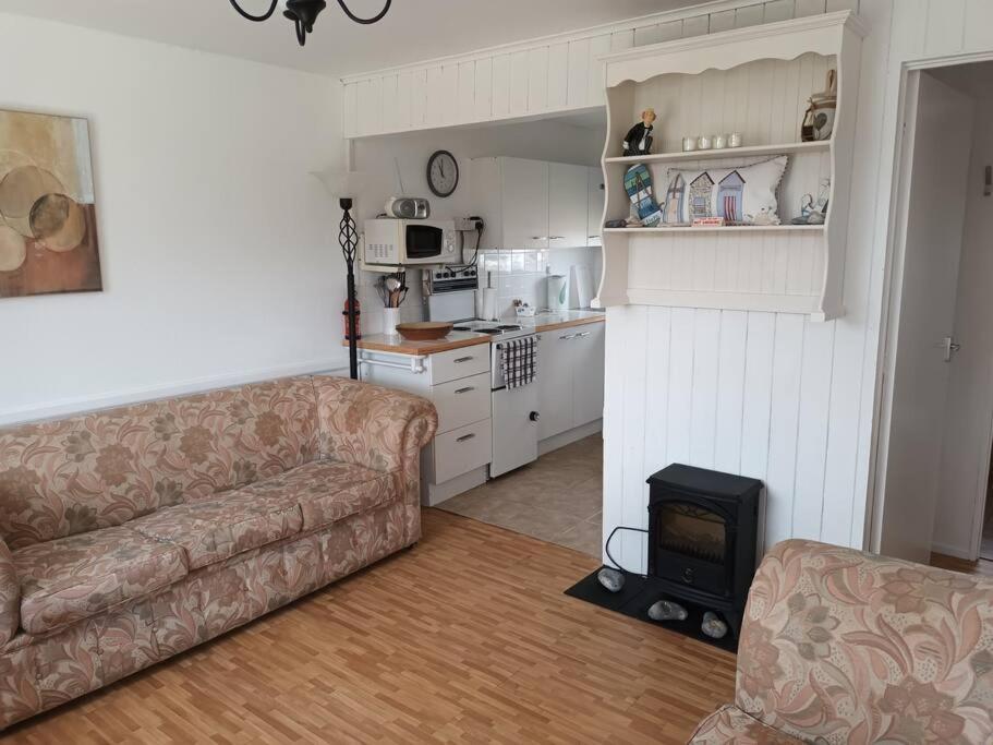 Homely 2 Bed On Popular Sunbeach Holiday Village- 5Min Walk To Beach, Near Great Yarmouth & Norfolk Broads Scratby Eksteriør billede
